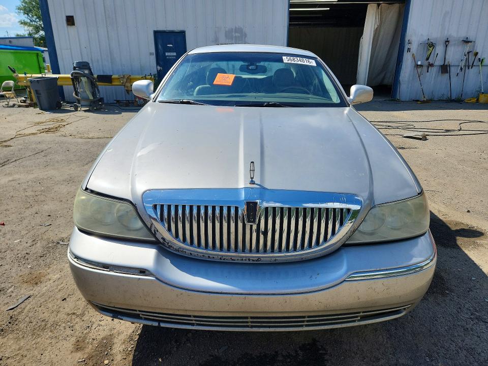 Aukcja sprzedaży 2003 Lincoln Town Car, vin: 1LNHM83W23Y632537, numer aukcji: 56834016