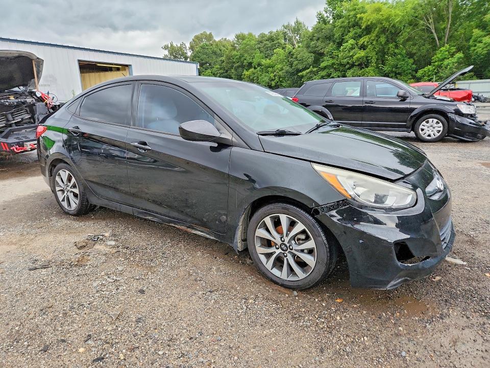 2017 Hyundai Accent მანქანა იყიდება აუქციონზე, vin: KMHCT4AE5HU339200, აუქციონის ნომერი: 57838456