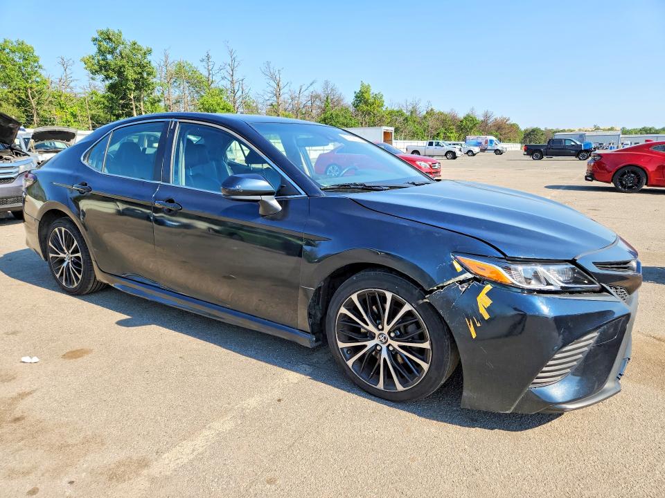 85769525 :رقم المزاد ، JTNB11HK8J3034023 vin ، 2018 Toyota Camry مزاد بيع
