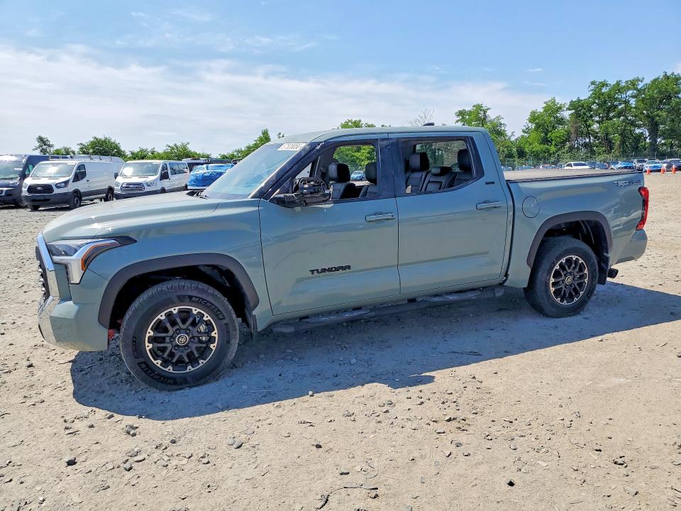 57520056 :رقم المزاد ، 5TFLA5DB9NX052809 vin ، 2022 Toyota Tundra مزاد بيع