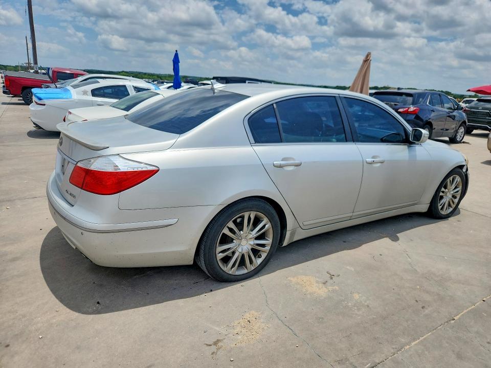 57589686 :رقم المزاد ، KMHGC4DE4BU122905 vin ، 2011 Hyundai Genesis مزاد بيع