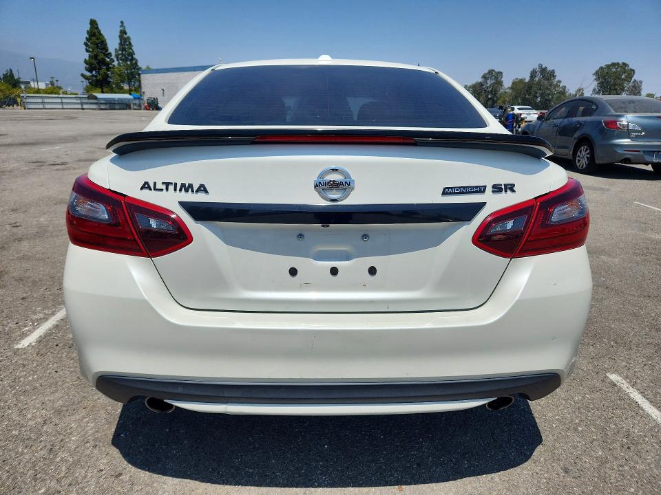 57755236 :رقم المزاد ، 1N4AL3AP7JC479998 vin ، 2018 Nissan Altima مزاد بيع
