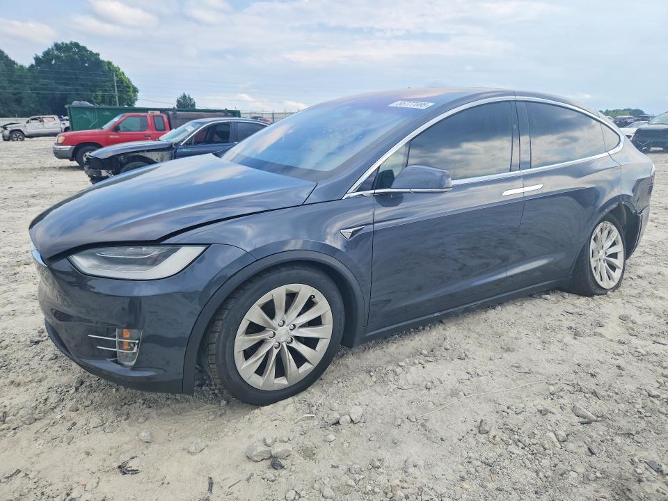 2020 Tesla Model X მანქანა იყიდება აუქციონზე, vin: 5YJXCBE20LF236813, აუქციონის ნომერი: 55777666