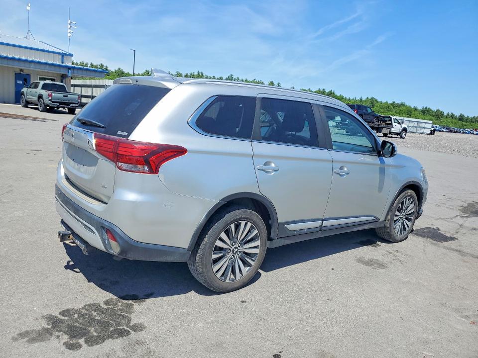 2020 Mitsubishi Outlander მანქანა იყიდება აუქციონზე, vin: JA4AZ3A32LZ031460, აუქციონის ნომერი: 55212726