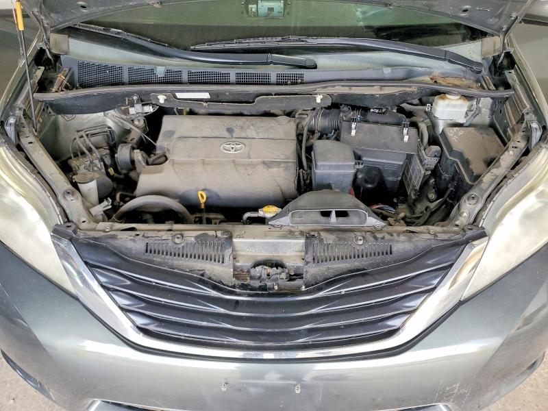 59222286 :رقم المزاد ، 5TDKK3DC2CS192953 vin ، 2012 Toyota Sienna مزاد بيع