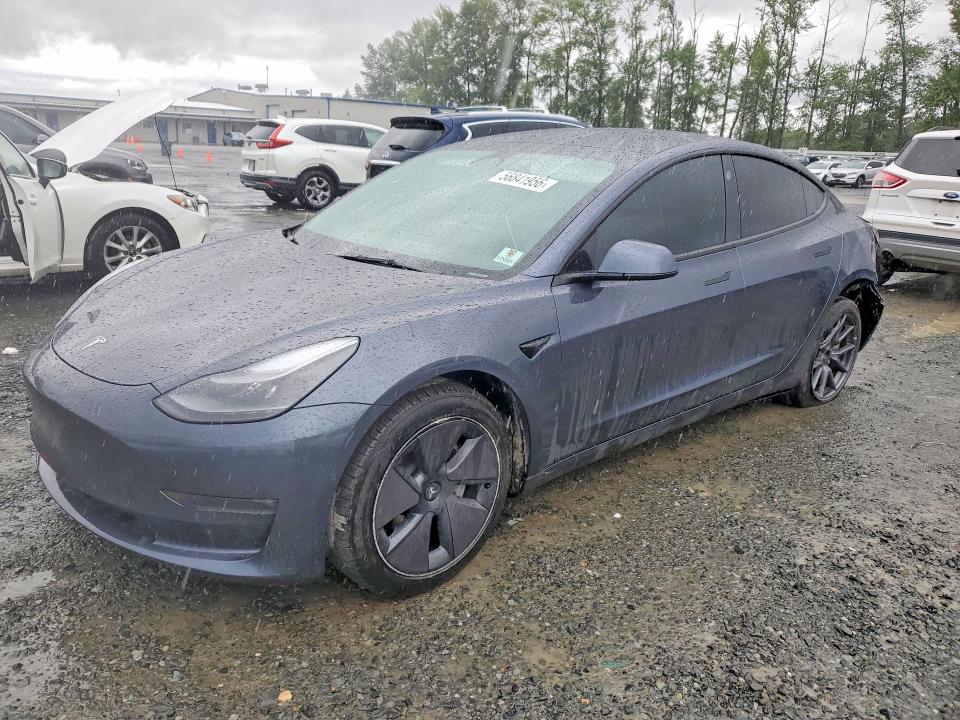 56841956 :رقم المزاد ، 5YJ3E1EB7NF335246 vin ، 2022 Tesla Model 3 مزاد بيع