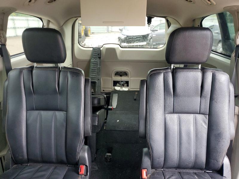 57524946 :رقم المزاد ، 2C4RC1BG5FR537640 vin ، 2015 Chrysler Town & Country مزاد بيع