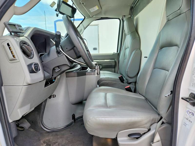 55573596 :رقم المزاد ، 1FDWE3FK3PDD14715 vin ، 2023 Ford E350 مزاد بيع