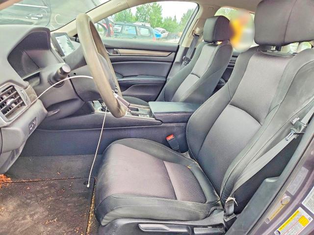 59089066 :رقم المزاد ، 1HGCV1F18JA031210 vin ، 2018 Honda Accord مزاد بيع