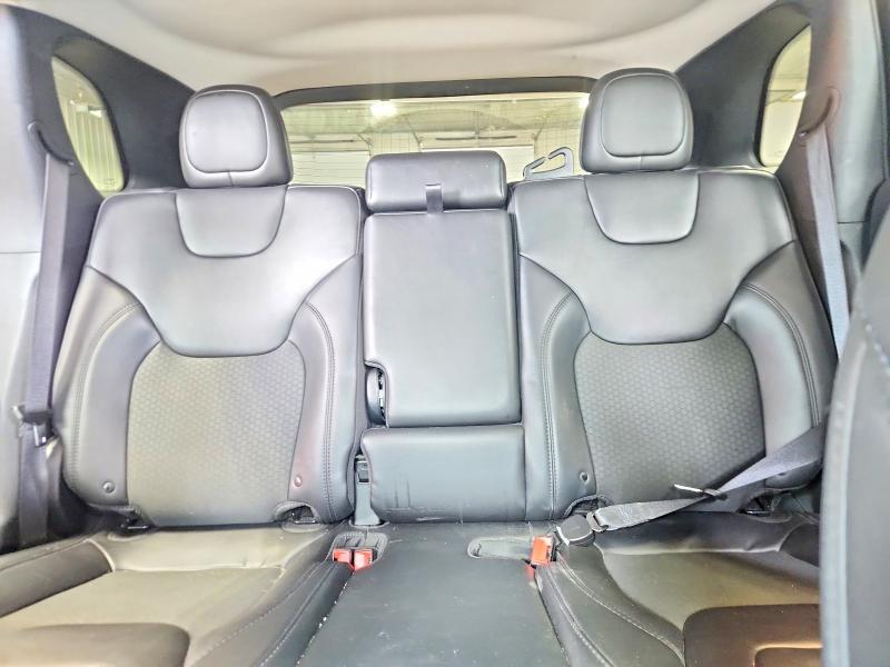 2019 Jeep Cherokee მანქანა იყიდება აუქციონზე, vin: 1C4PJLLB4KD439577, აუქციონის ნომერი: 57196456