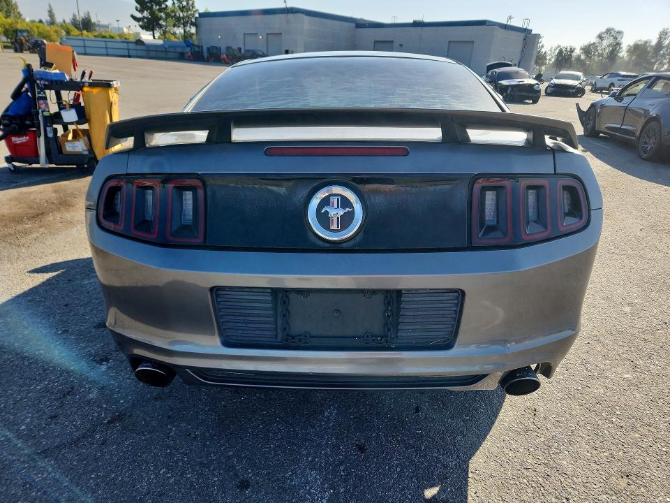 Продажа на аукционе авто 2014 Ford Mustang, vin: 1ZVBP8AM8E5262134, номер лота: 57085046