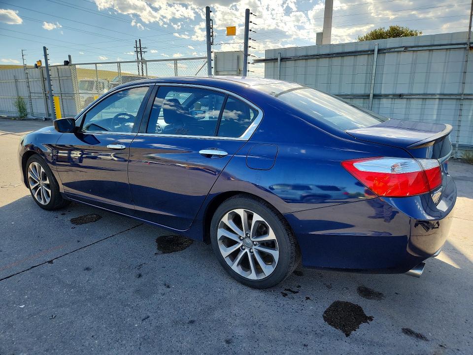 Продажа на аукционе авто 2015 Honda Accord, vin: 1HGCR2F54FA249195, номер лота: 57741266