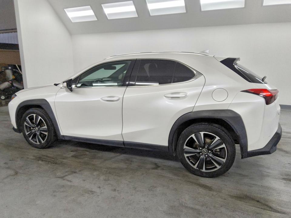 Продаж на аукціоні авто 2022 Lexus Ux 200, vin: JTHX3JBH1N2046400, номер лоту: 55952906