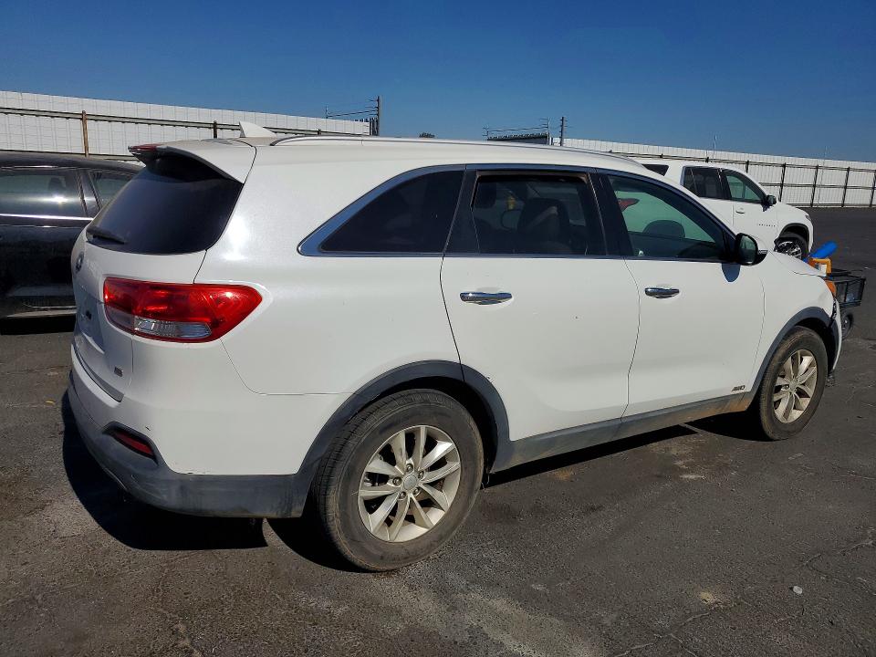 58765186 :رقم المزاد ، 5XYPGDA38GG052507 vin ، 2016 Kia Sorento مزاد بيع