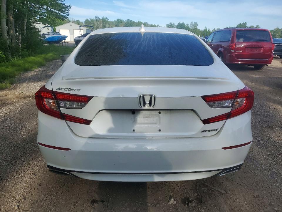 Продажа на аукционе авто 2018 Honda Accord, vin: 1HGCV1F39JA811783, номер лота: 58554226