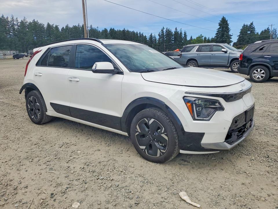 58191826 :رقم المزاد ، KNDCT3L14P5013714 vin ، 2023 Kia Niro مزاد بيع