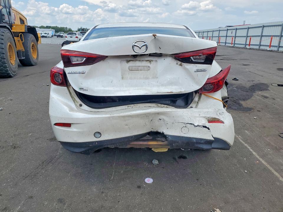 2017 Mazda 3 მანქანა იყიდება აუქციონზე, vin: JM1BN1V73H1106115, აუქციონის ნომერი: 57039236