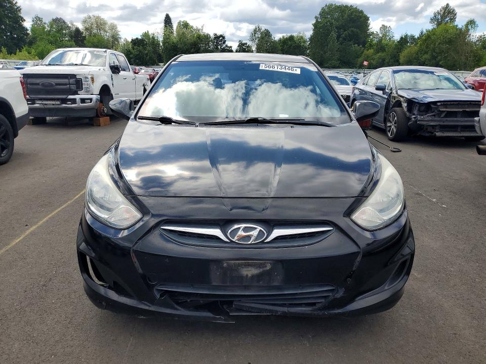 2013 Hyundai Accent მანქანა იყიდება აუქციონზე, vin: KMHCT5AE3DU086474, აუქციონის ნომერი: 56613446