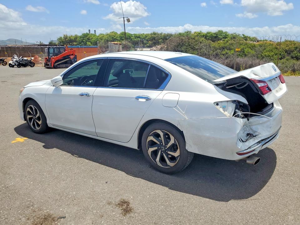 56539856 :رقم المزاد ، 1HGCR3F86HA010573 vin ، 2017 Honda Accord مزاد بيع