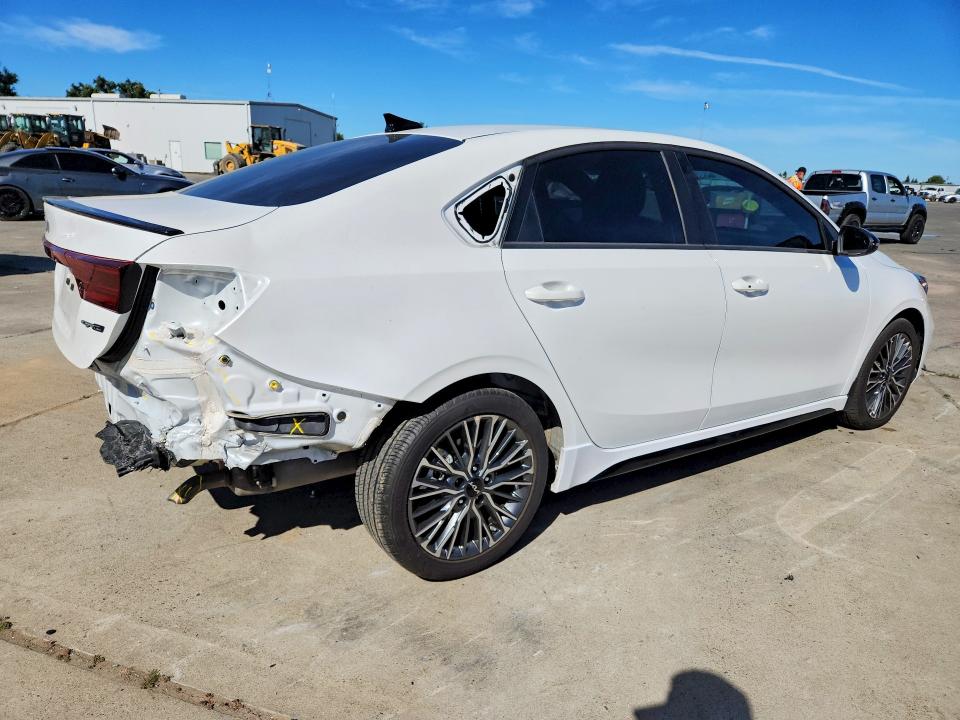 2024 Kia Forte მანქანა იყიდება აუქციონზე, vin: 3KPF54AD3RE840847, აუქციონის ნომერი: 56722746