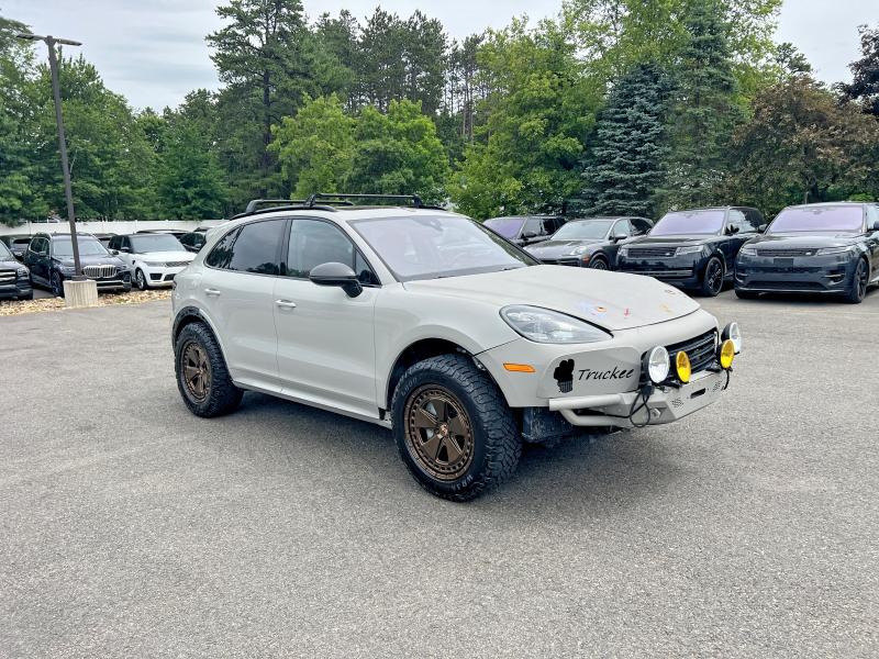 2021 Porsche Cayenne მანქანა იყიდება აუქციონზე, vin: WP1AF2AY1MDA36070, აუქციონის ნომერი: 58601586