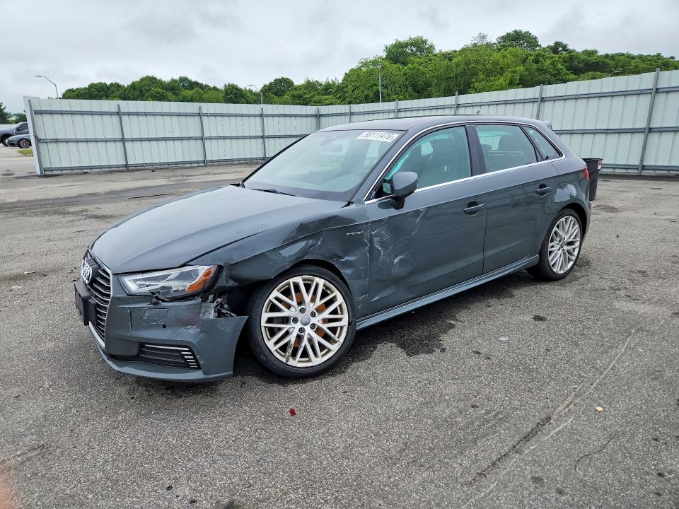Продажа на аукционе авто 2018 Audi A3, vin: WAUSPBFF1JA067081, номер лота: 58111476