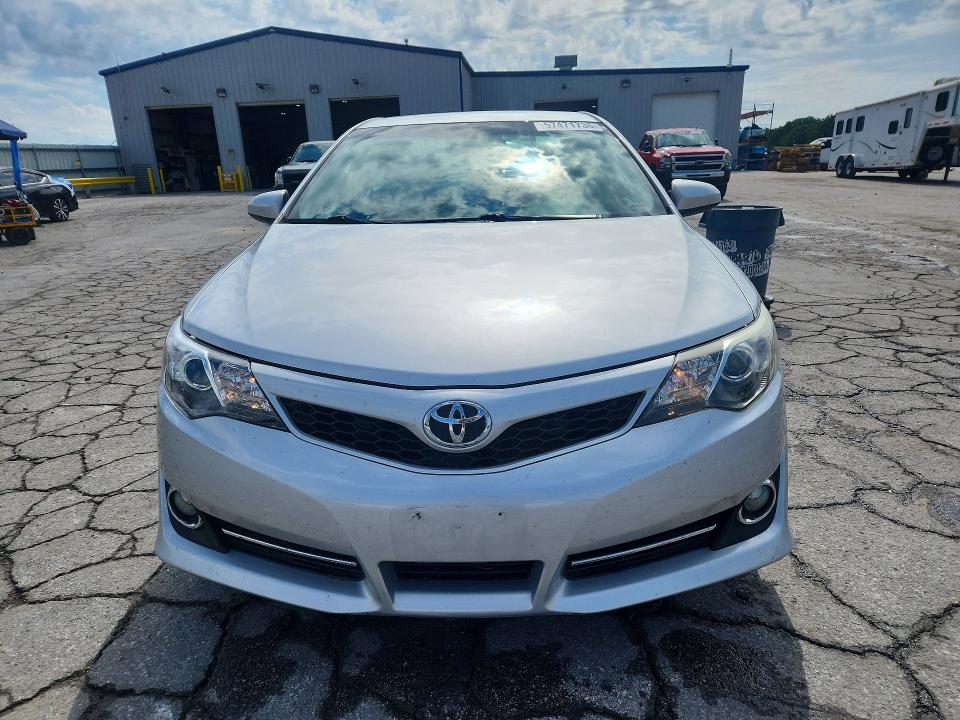57471736 :رقم المزاد ، 4T1BF1FK7CU609567 vin ، 2012 Toyota Camry مزاد بيع