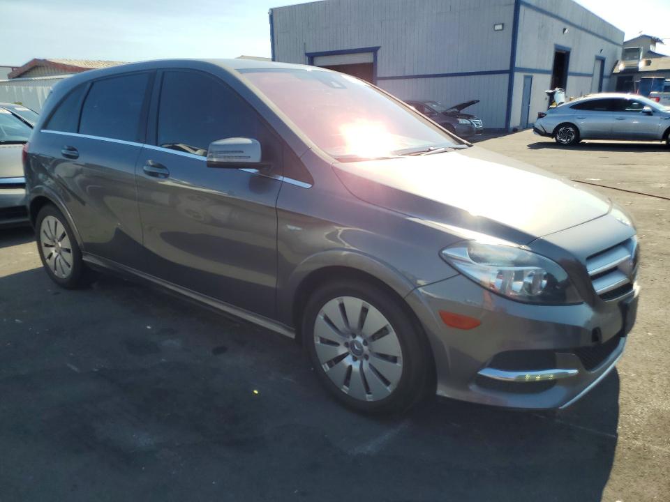 Продажа на аукционе авто 2017 Mercedes-benz B, vin: WDDVP9AB7HJ016326, номер лота: 57426446