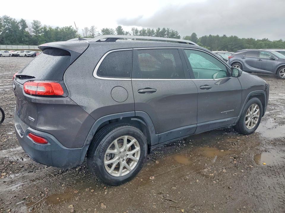 58597086 :رقم المزاد ، 1C4PJMCB3HW564735 vin ، 2017 Jeep Cherokee مزاد بيع