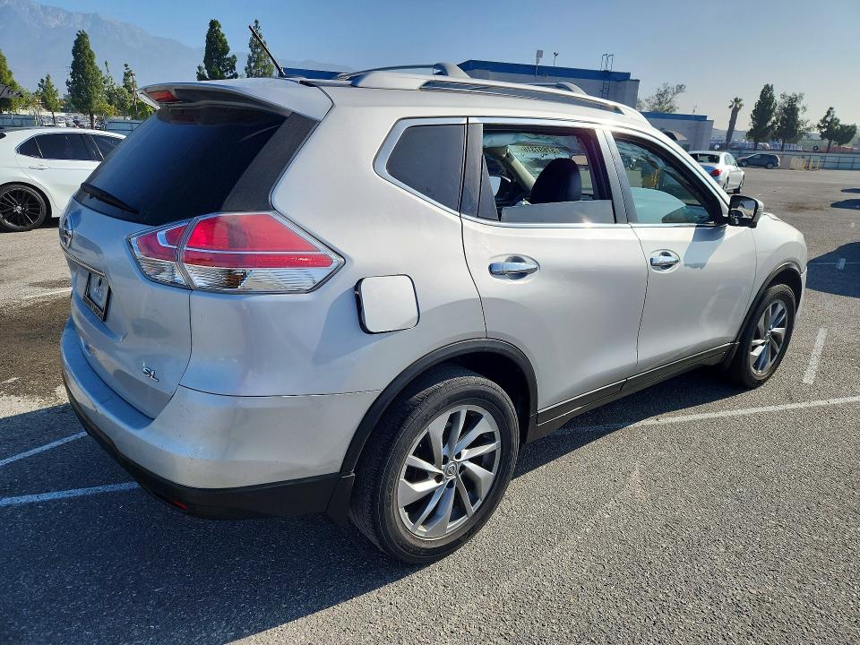 57697316 :رقم المزاد ، 5N1AT2MT9FC861580 vin ، 2015 Nissan Rogue مزاد بيع