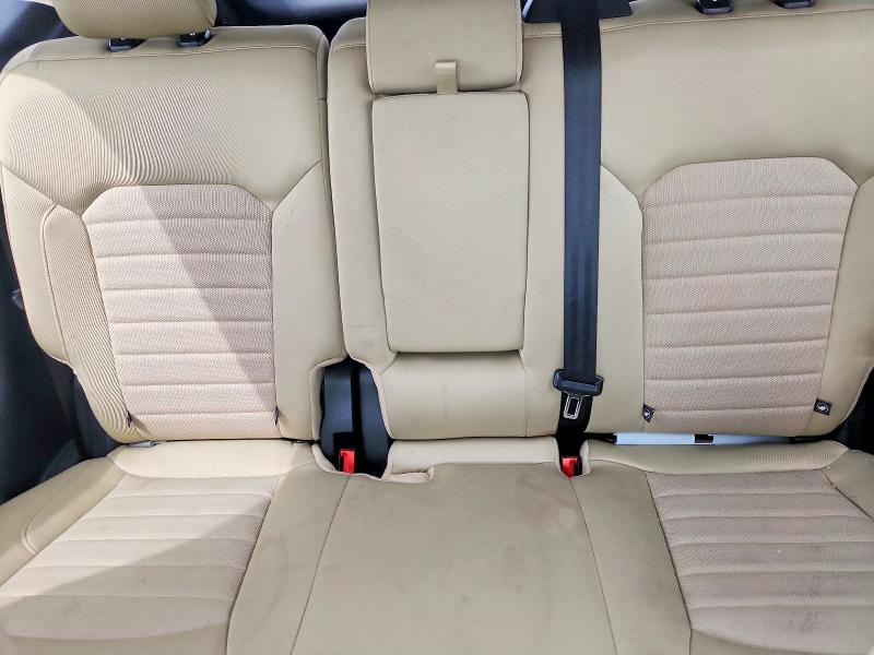 55715676 :رقم المزاد ، 2FMPK3G98HBC56035 vin ، 2017 Ford Edge مزاد بيع