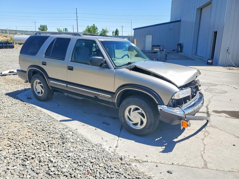 2000 Chevrolet Blazer მანქანა იყიდება აუქციონზე, vin: 1GNDT13W6Y2263115, აუქციონის ნომერი: 58247166