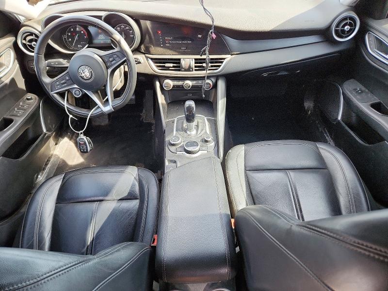 55935856 :رقم المزاد ، ZARFAEBN7J7565292 vin ، 2018 Alfa Romeo Giulia مزاد بيع