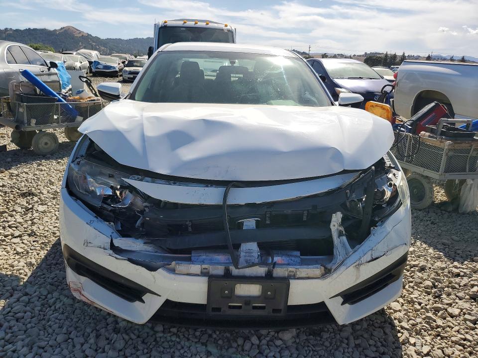 59332286 :رقم المزاد ، 2HGFC2F55JH553127 vin ، 2018 Honda Civic مزاد بيع