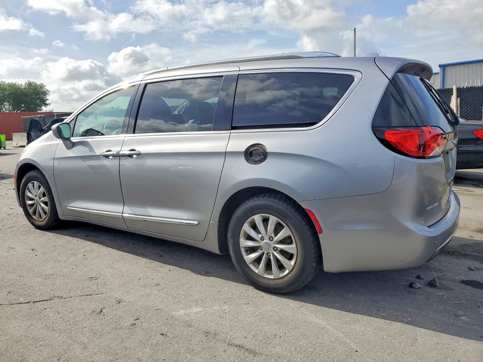 Продажа на аукционе авто 2018 Chrysler Pacifica, vin: 2C4RC1BG7JR110646, номер лота: 55541966