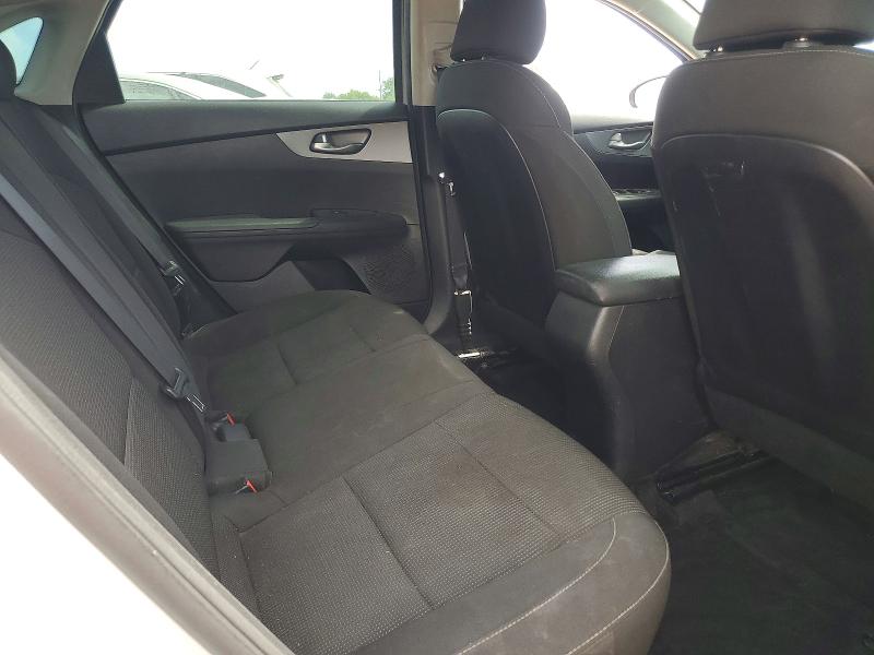 2020 Kia Forte მანქანა იყიდება აუქციონზე, vin: 3KPF24AD6LE212684, აუქციონის ნომერი: 57755216