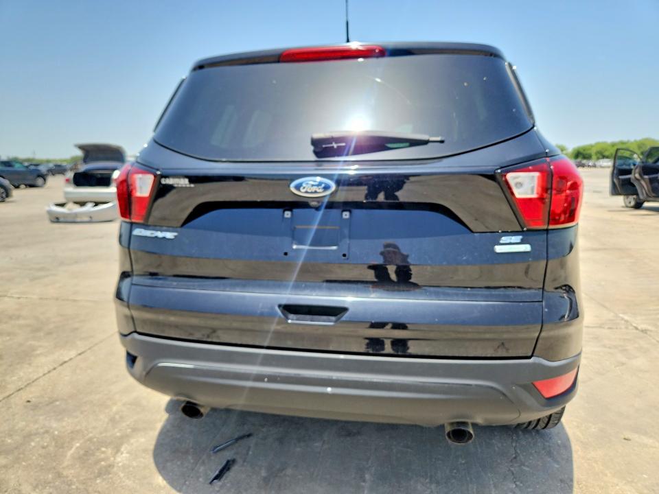 2019 Ford Escape მანქანა იყიდება აუქციონზე, vin: 1FMCU0GD8KUB43750, აუქციონის ნომერი: 59297026