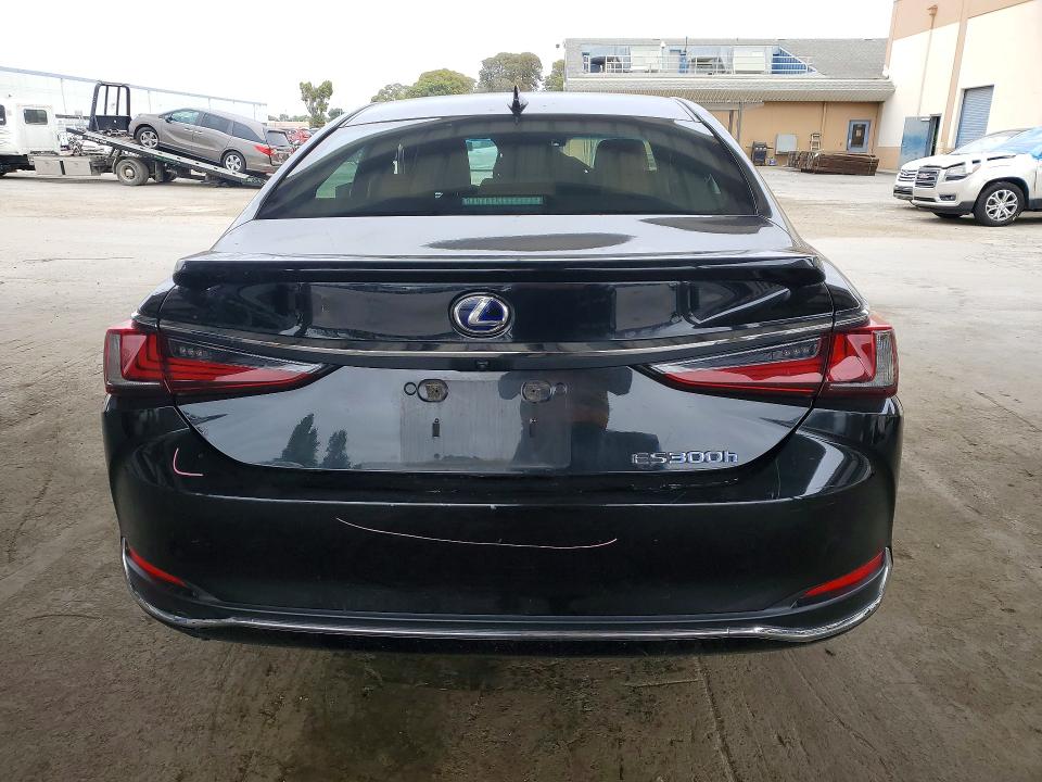 58582526 :رقم المزاد ، 58ACA1C16MU004058 vin ، 2021 Lexus Es 300h مزاد بيع