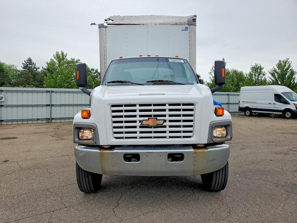 55966226 :رقم المزاد ، 1GBJ7C1EX4F520645 vin ، 2004 Chevrolet C7500 مزاد بيع