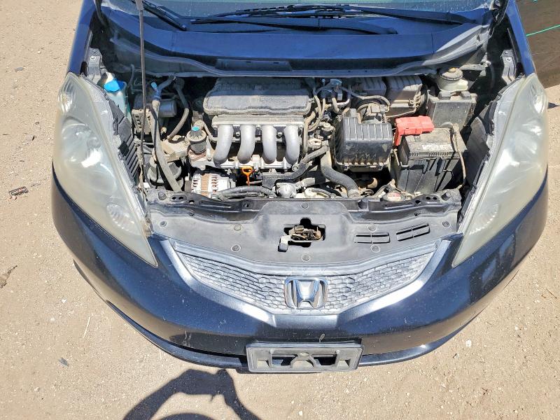 55768566 :رقم المزاد ، JHMGE8H34BC028817 vin ، 2011 Honda Fit مزاد بيع