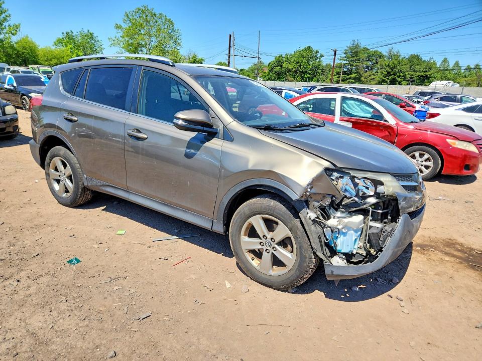 55897966 :رقم المزاد ، JTMRFREV7FD151739 vin ، 2015 Toyota Rav4 مزاد بيع