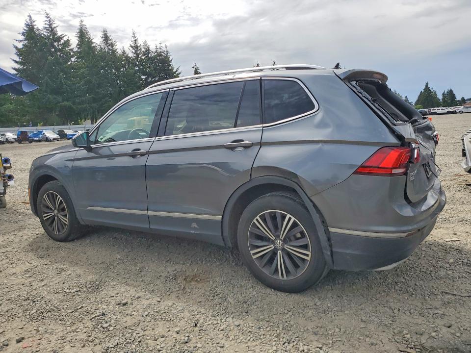 Продажа на аукционе авто 2018 Volkswagen Tiguan, vin: 3VV2B7AX9JM076999, номер лота: 55980166