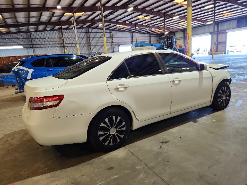 2011 Toyota Camry მანქანა იყიდება აუქციონზე, vin: 4T1BF3EK1BU667640, აუქციონის ნომერი: 58449526