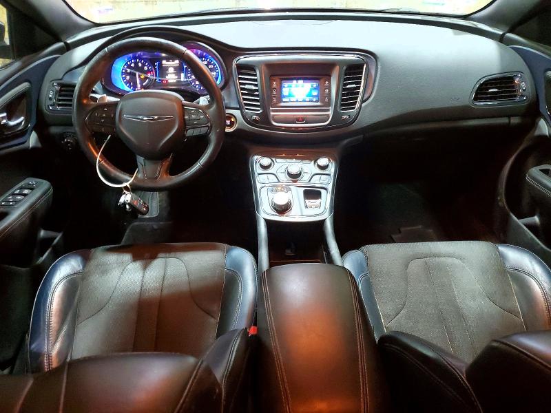 58048206 :رقم المزاد ، 1C3CCCDG3GN158475 vin ، 2016 Chrysler 200 مزاد بيع