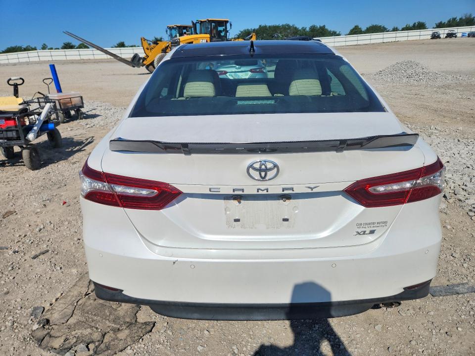 Aukcja sprzedaży 2018 Toyota Camry, vin: 4T1B11HK5JU016265, numer aukcji: 57562976