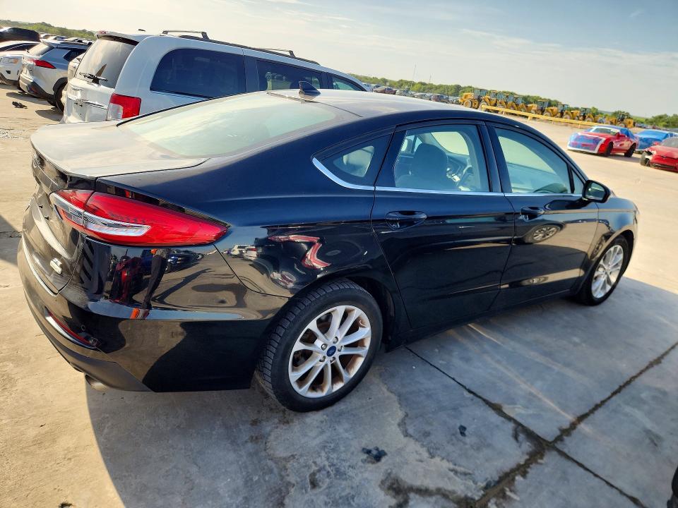 58212366 :رقم المزاد ، 3FA6P0HD0LR191264 vin ، 2020 Ford Fusion مزاد بيع