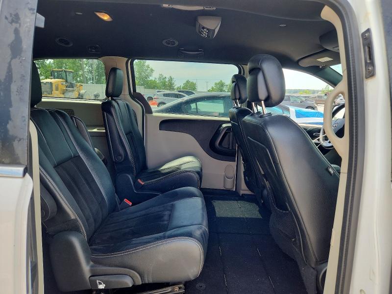 Auction sale of the 2017 Dodge Grand Caravan, vin: 2C4RDGCG4HR857744, lot number: 55044206