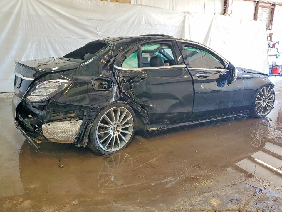 2018 Mercedes-benz C მანქანა იყიდება აუქციონზე, vin: 55SWF4JB3JU273189, აუქციონის ნომერი: 57544556
