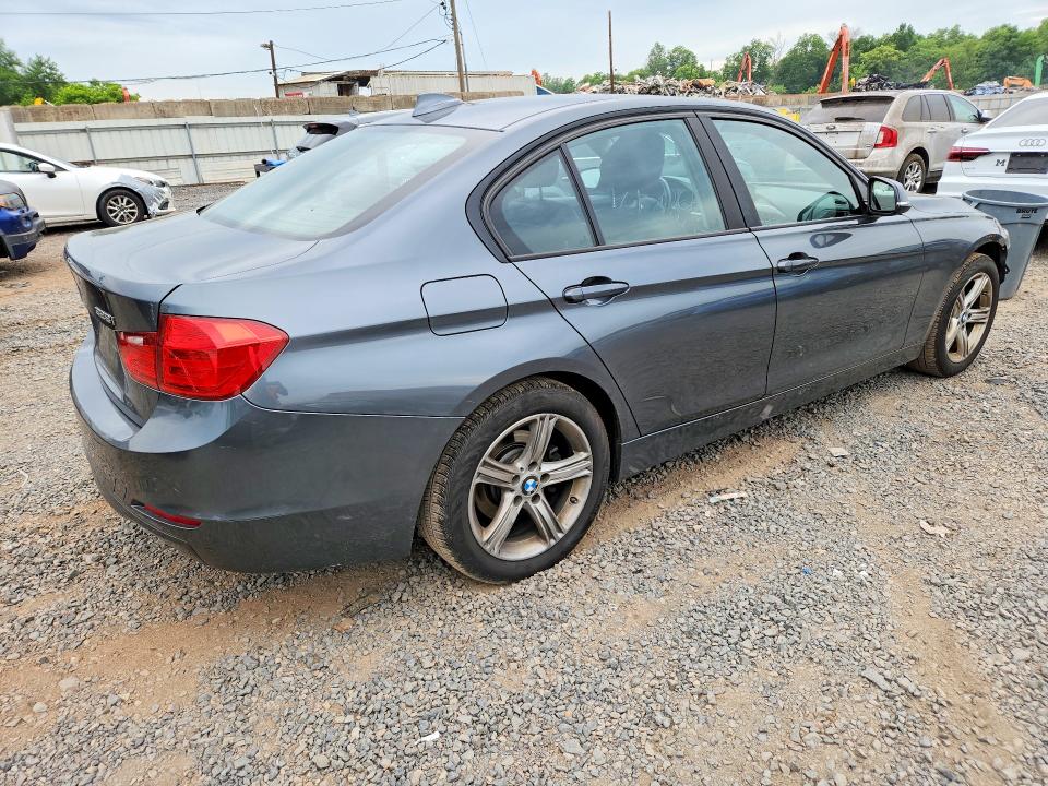 2015 Bmw 328 მანქანა იყიდება აუქციონზე, vin: WBA3B5G57FNS15325, აუქციონის ნომერი: 57441756