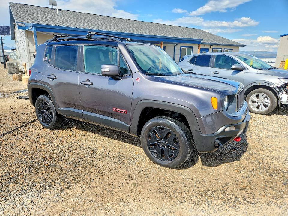2018 Jeep Renegade მანქანა იყიდება აუქციონზე, vin: ZACCJBCB8JPG72886, აუქციონის ნომერი: 58218026